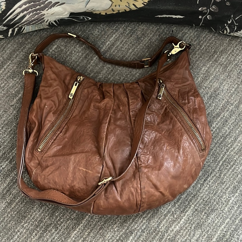 BoHo chic Tory Burch bag 2 straps & dust bag